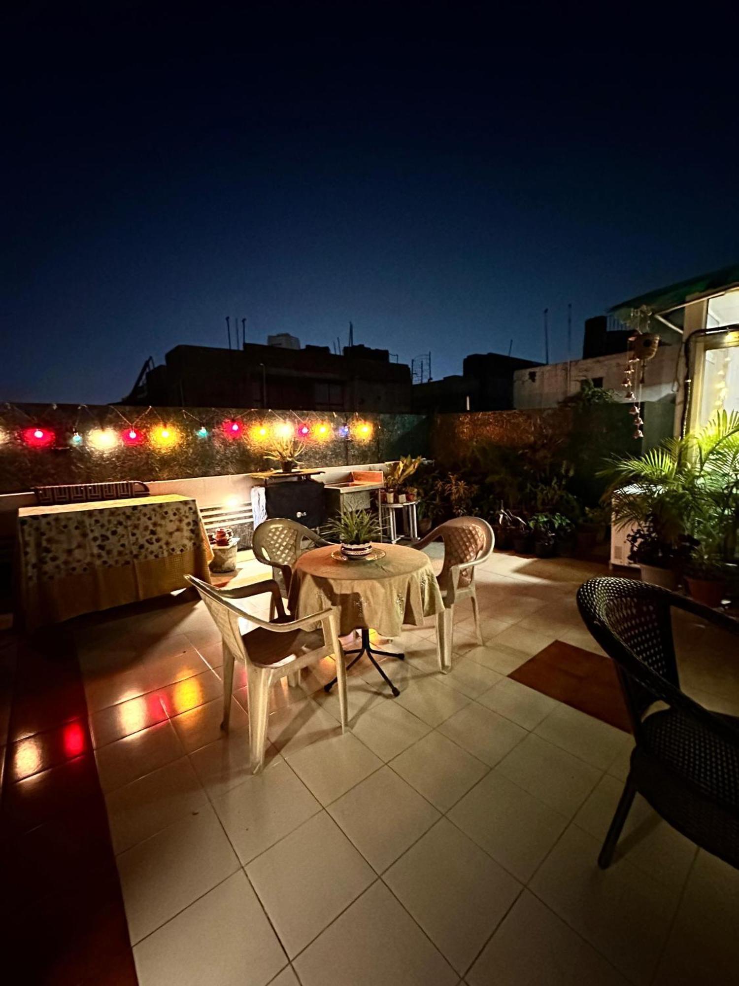 Breezy Rooftop Retreat *