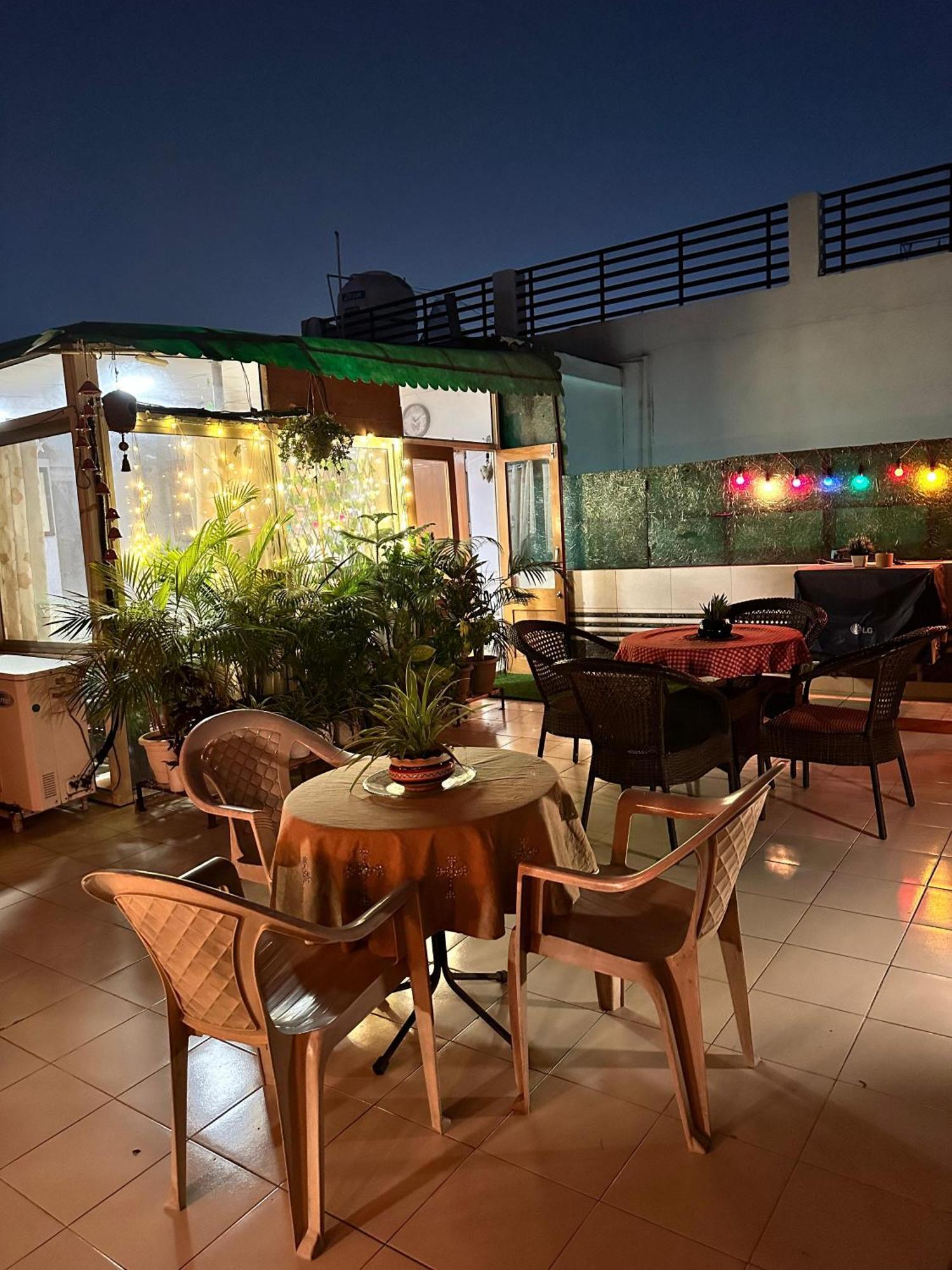 Breezy Rooftop Retreat * New Delhi
