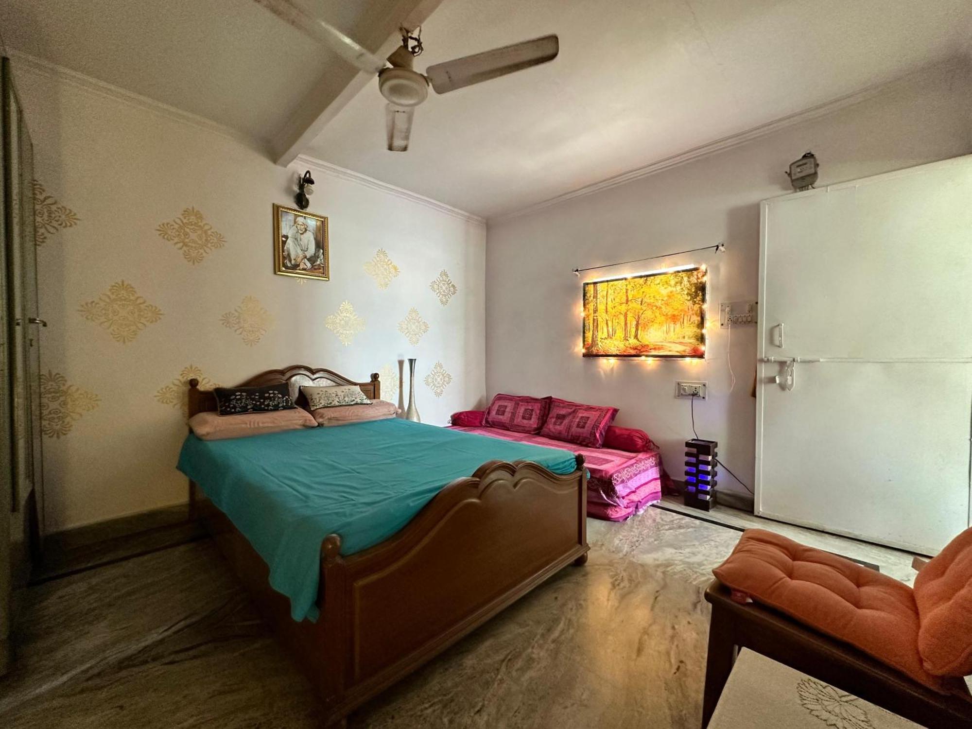 Apartment Breezy Rooftop Retreat New Delhi